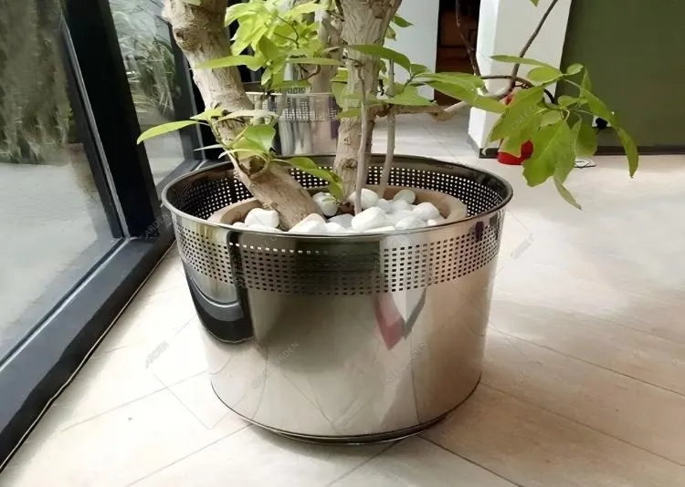 What Do You Fill The Bottom Of A Large Planter With?