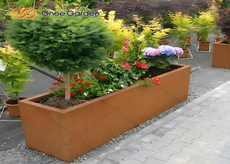 Which Metal Is Better For Making Pots?